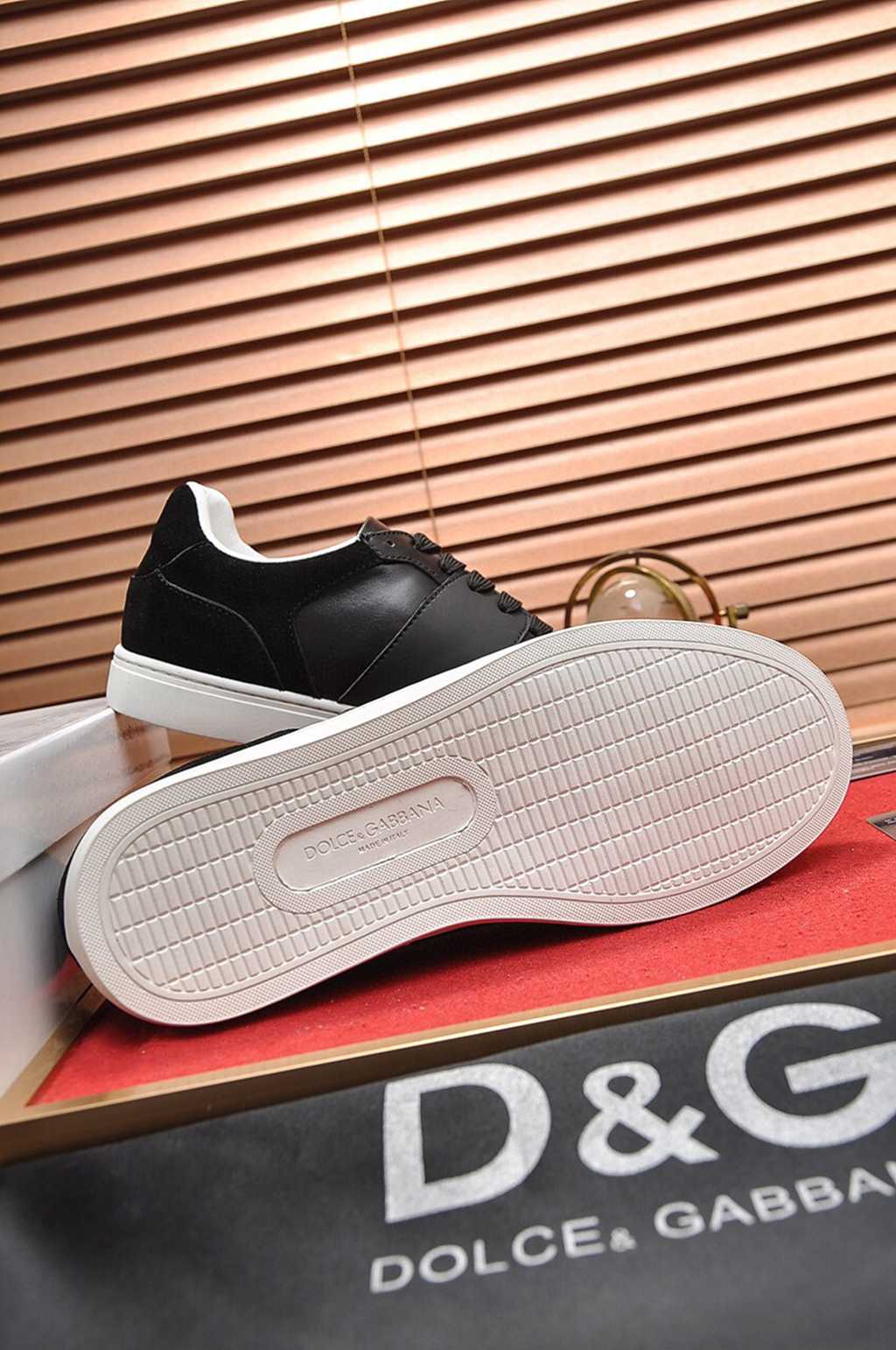 D*G sneaker